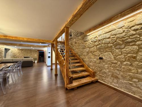 Casa rural cerca de Santiago con piscina y barbacoa in A Torre
