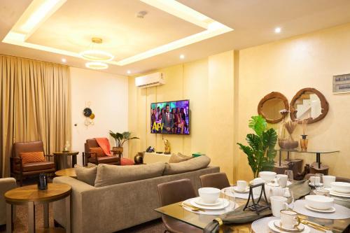 ห้องส่วนกลางสำหรับนั่งเล่น/ดูทีวี, 233 Boulevard by QUAO REALTY in ลาบาดี