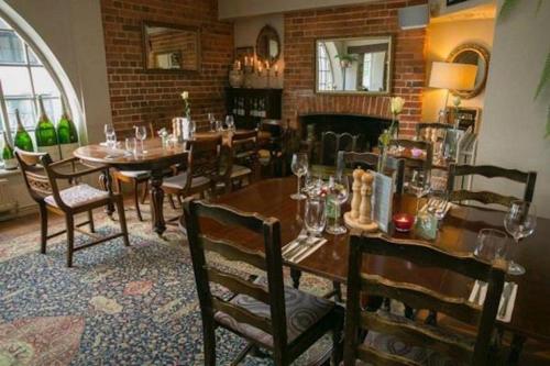 Étterem, The Rose & Crown, Ashbury in Ashbury
