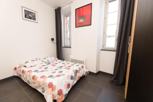 . Studio Très Calme Tout Equipé au Centre du Village # MINIMUM 2 NUITS