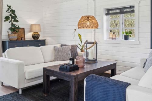 Facilities, Cozy Wooden Cottage With A Great Terrace in Idestrup