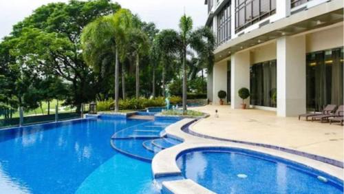 Executive Suites Bellagio Golf View Residences, Manila