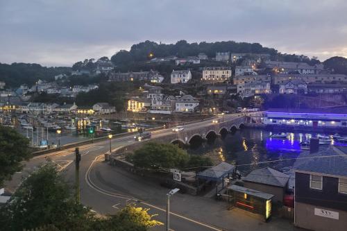 Looe Cottage - Seaside views log fire sleeps 4, Looe (photo 7)