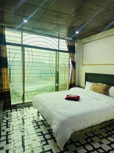 nathiagali green view resort by room in 納提亞格利