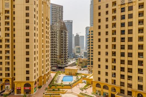Allsopp & Allsopp - 2-Bedroom Apartment in Shams JBR - image 3