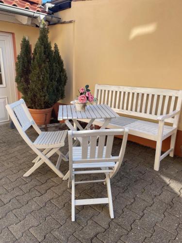 Facilities, Villa am Keltenberg, La Stella, Bonifatiusroute in Glauburg