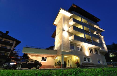 Hotel Garni Valülla – Ischgl, MO