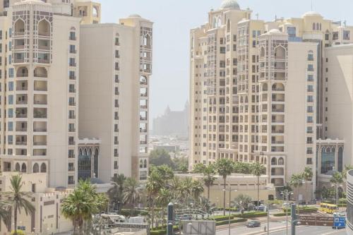 Seven Palm Studio Atlatis View in Madinat Zayid