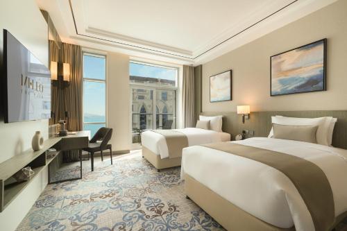 room detail thumbnail 1