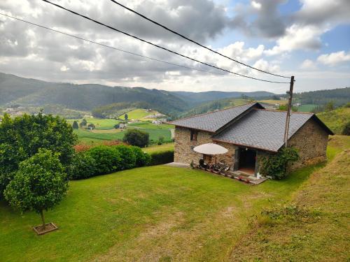 Viesnīcas āriene, La casa de atrás (La casa de atras) in Arancedo