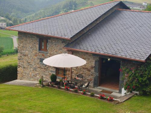 Viesnīcas āriene, La casa de atrás (La casa de atras) in Arancedo