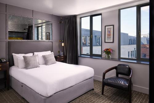 Titanic Hotel Belfast - image 9