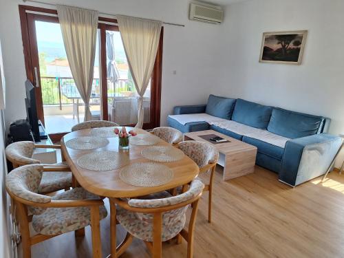 TIZA Apartments