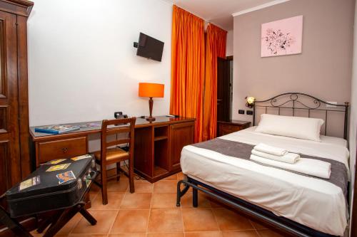 Hotel Neapolis, Naples (photo 10)