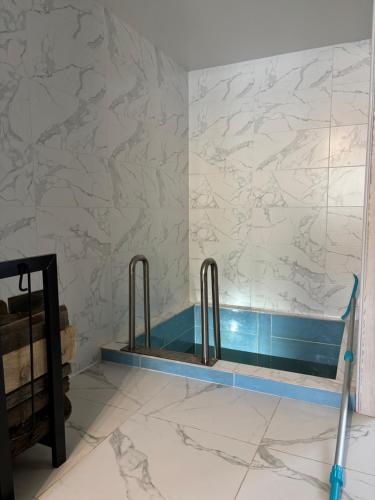 Гія в Баню in 米茲希利亞