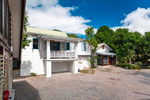 Beach House Beau Vallon