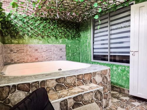 Hot tub, Casa de descanso con Jacuzzi privado - Girardot in Girardot