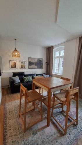 Das Haus zur Rothen Thur 2 - Mühlberg
