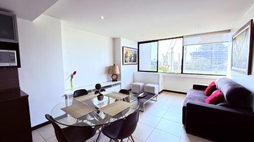 Bellini 3, Puerto Santa Ana, Suite Ejecutiva con vista, lavadora, secadora, wiffi, Guayaquil (foto 3)