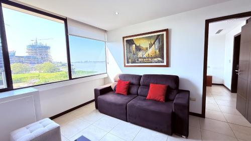 Bellini 3, Puerto Santa Ana, Suite Ejecutiva con vista, lavadora, secadora, wiffi, Guayaquil (foto 4)