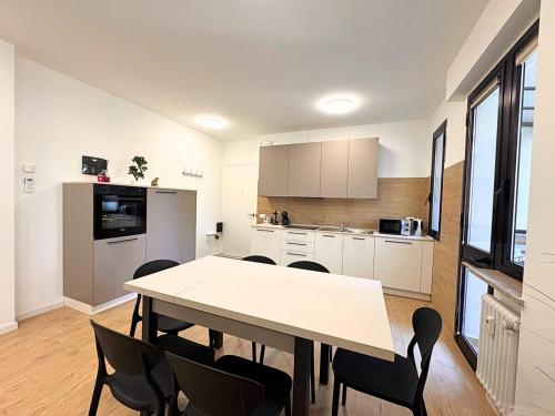 Maestrale - Elegant Apartment in อูดิเน่