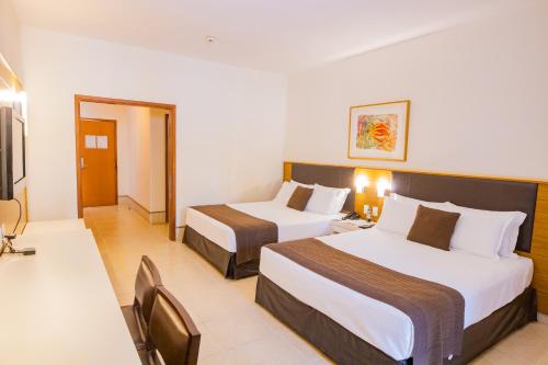 2 double beds