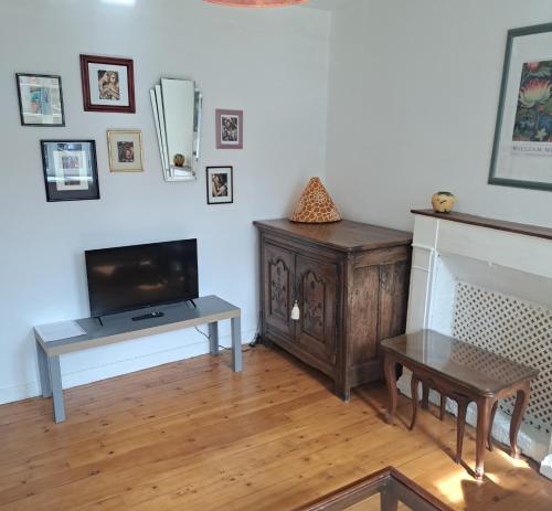 Bel appartement au centre in Huelgoat
