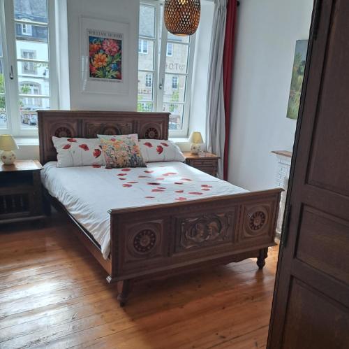 Bel appartement au centre in Huelgoat