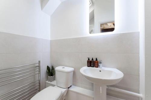 Cosy Peaceful Self Contained Home in Montpellier - image 2