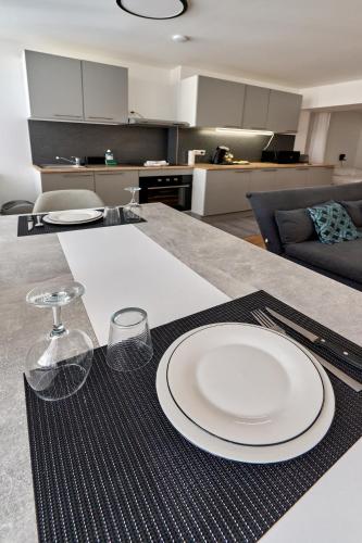 Cocina, Séjour tout confort en plein coeur de Nevers, studios Galet-Carbone ou Terra Cotta (Sejour tout confort en plein coeur de Nevers, studios Galet-Carbone ou Terra Cotta) in Nevers