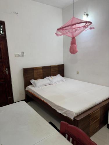 Himeshi Guests in Beruwala