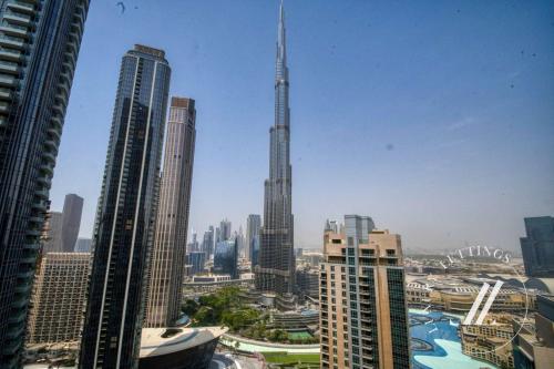 Luxurious 3BDR in Downtown with Burj Khalifa and Fountain Views, Dubai
