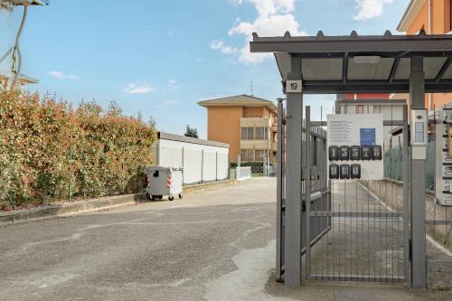 Exterior view, A1 Fiori di Pesco-TRILOCALE- Milano Rho fiera in Cesate