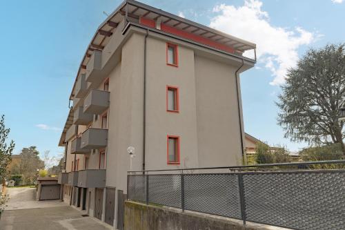 Exterior view, A1 Fiori di Pesco-TRILOCALE- Milano Rho fiera in Cesate