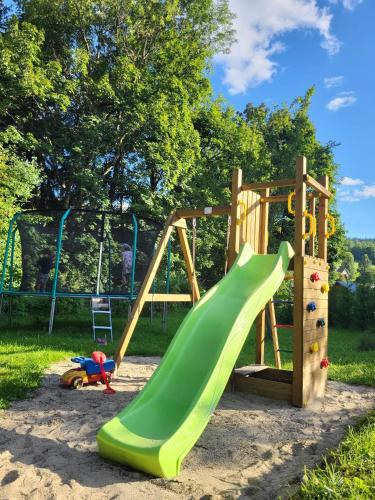 Playground, Penzion "V Zeleny" in Rokytnice nad Jizerou