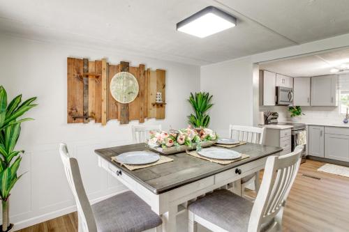 Private Dock and Fire Pit Point A Lake Retreat! in Andalusia (AL)