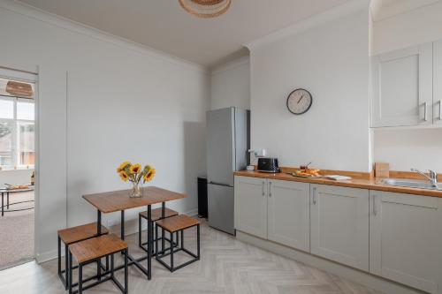 Parkstone Central by Grandeur Property in Penn Hill