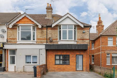 Parkstone Central by Grandeur Property in Penn Hill