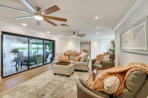 Waterfront Views & Dock: Matlacha Island Home in Matlaša (FL)