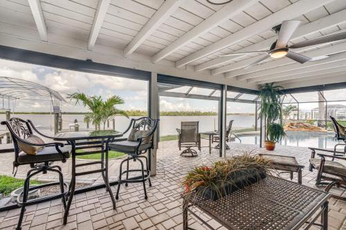 Waterfront Views & Dock: Matlacha Island Home in Matlaša (FL)