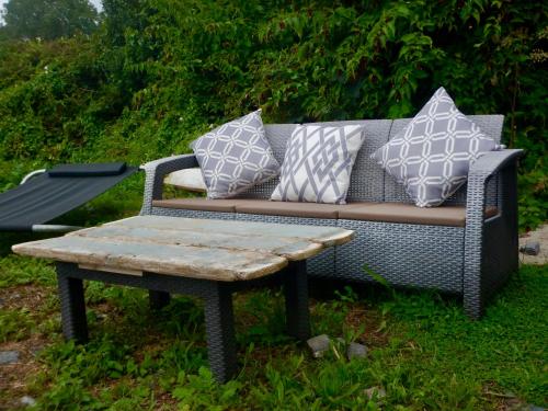 Adrigole Bay Studio Apartment in Eadargoil