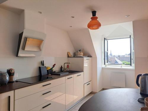 Konyha, Loft d'architecte - vue sur port et deco vintage in Paimpol