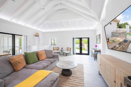 The Mastic Cana Luxury Cottage