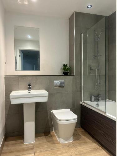 Near Old Trafford & Media City 2BR Flat, Mánchester (foto 10)