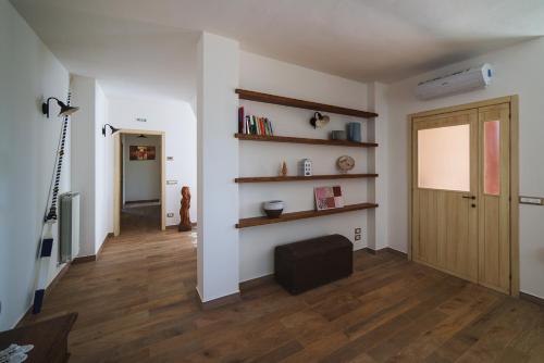 Shared lounge/TV area, Campidoglio Bed and Breakfast in Falerone