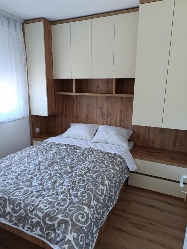 Stan na dan Bratunac -Apartman in Srebrenica