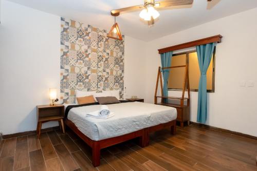 1 king bed, 1 sofa bed