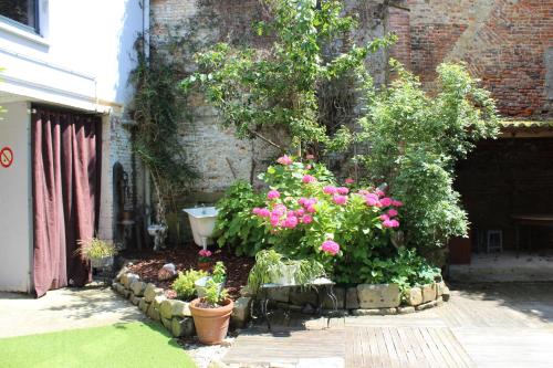 Hypnos Hotel - image 11