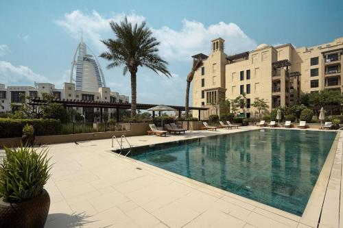 Near Burj Al Pool View Balcony MJL 2BR, Dubai (photo 6)