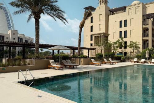 Near Burj Al Pool View Balcony MJL 2BR, Dubai (photo 9)